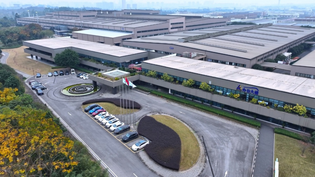 告别“黑轮毂”时代！激光熔覆技术如何让刹车盘在欧七标准下“延寿又减排”？